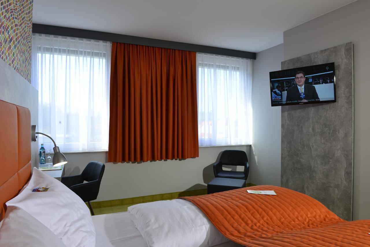 Sleepysleepy Hotel Giessen Linden  Dış mekan fotoğraf