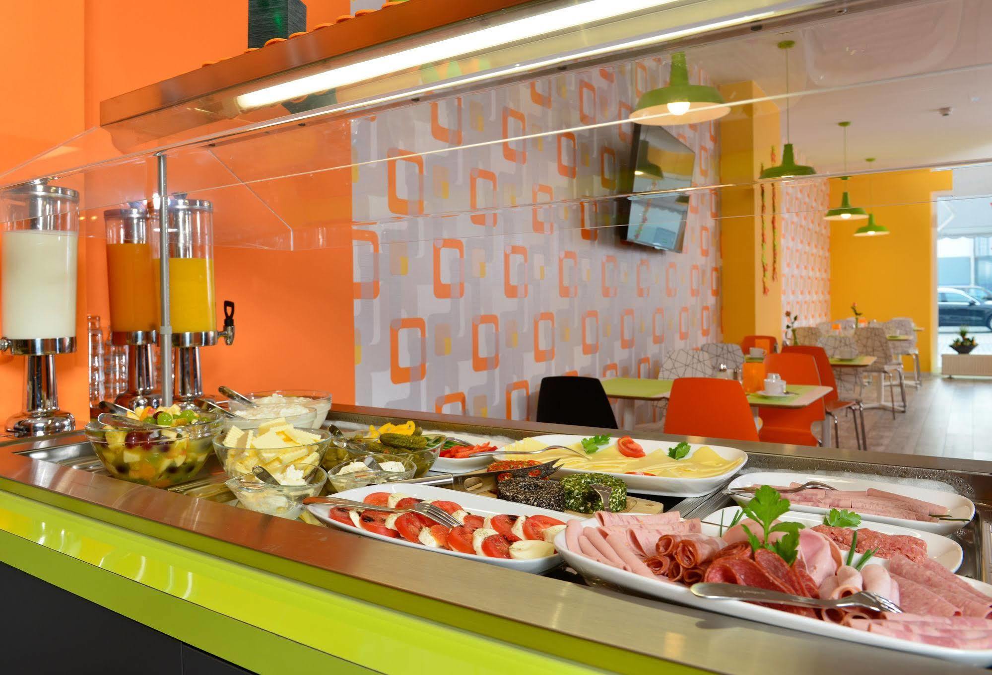 Sleepysleepy Hotel Giessen Linden  Dış mekan fotoğraf