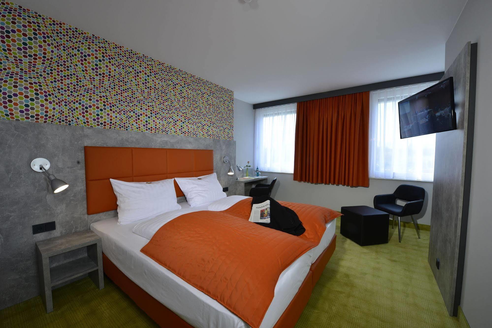 Sleepysleepy Hotel Giessen Linden  Dış mekan fotoğraf